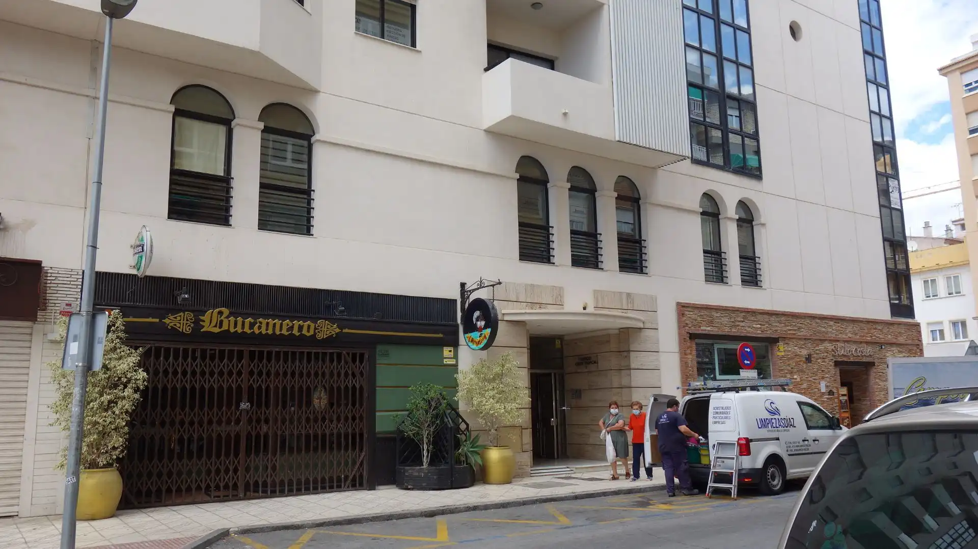 Außenansicht von Büro zur Miete in Motril mit Klimaanlage und Terrasse