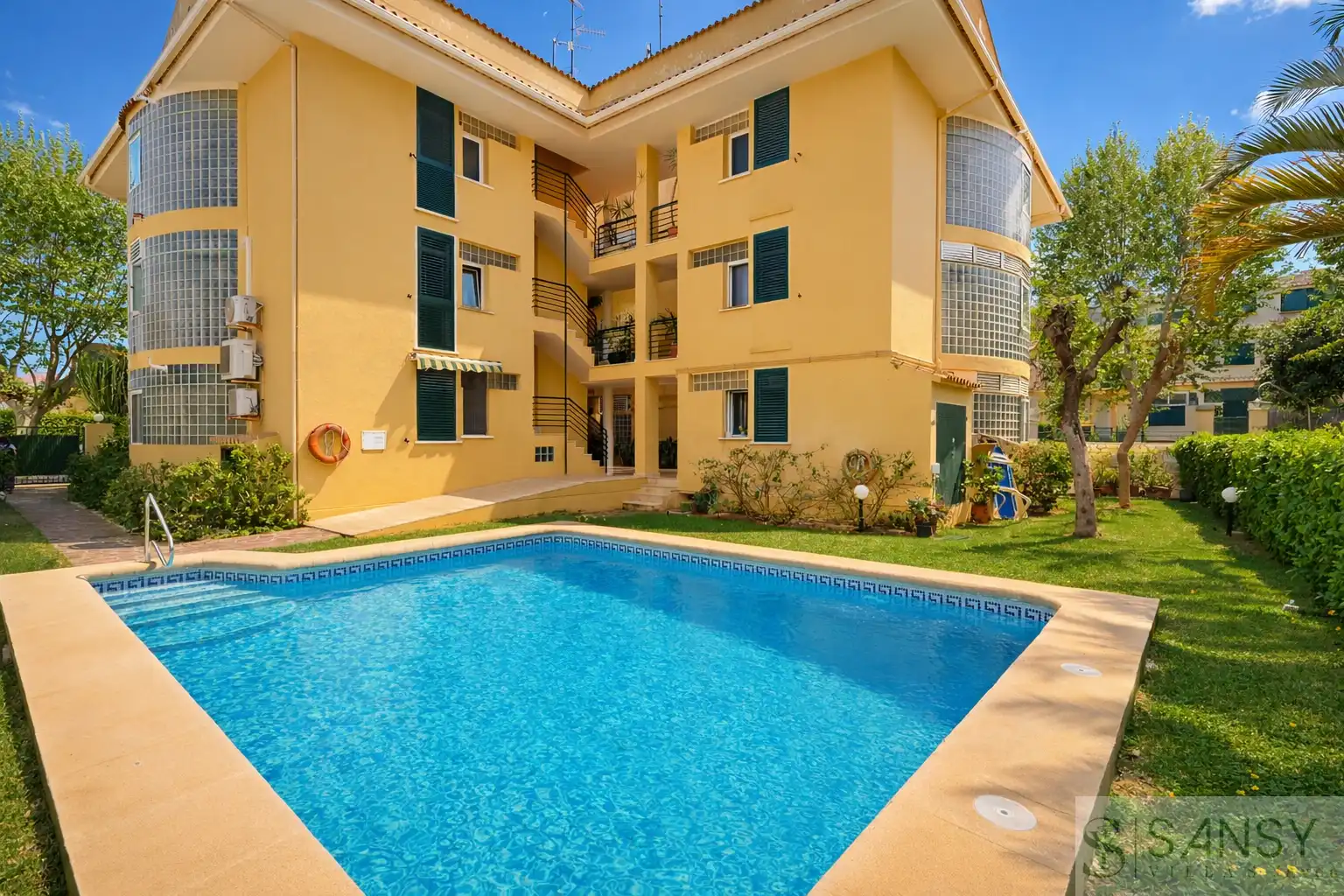 Piscina de Apartament en venda en Jávea / Xàbia amb Aire condicionat, Calefacció i Piscina comunitària