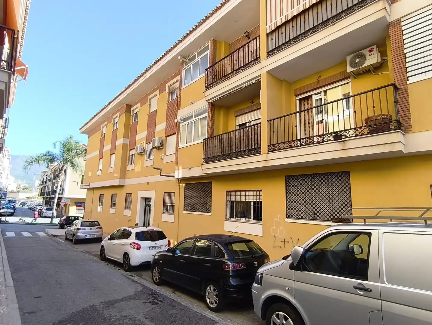 Vista exterior de Pis en venda en Motril amb Terrassa