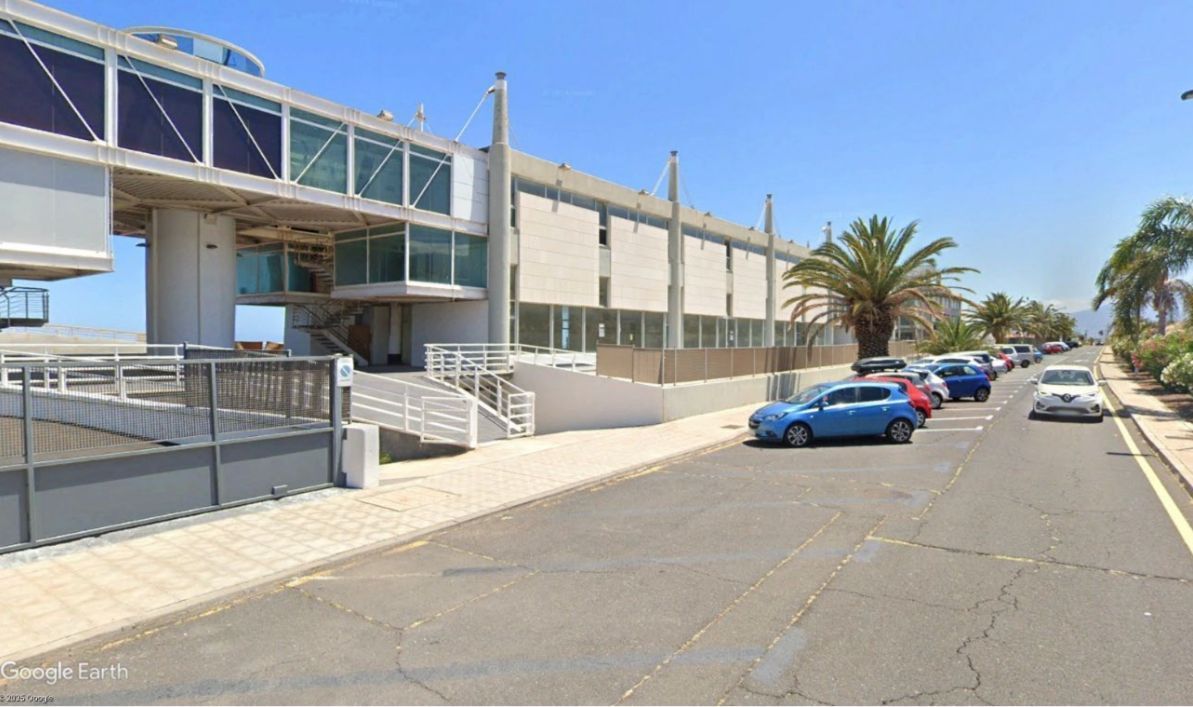 Vista exterior de Nave industrial en venta en  Santa Cruz de Tenerife Capital