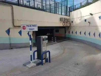 Aparcament de Garatge en venda en Granada