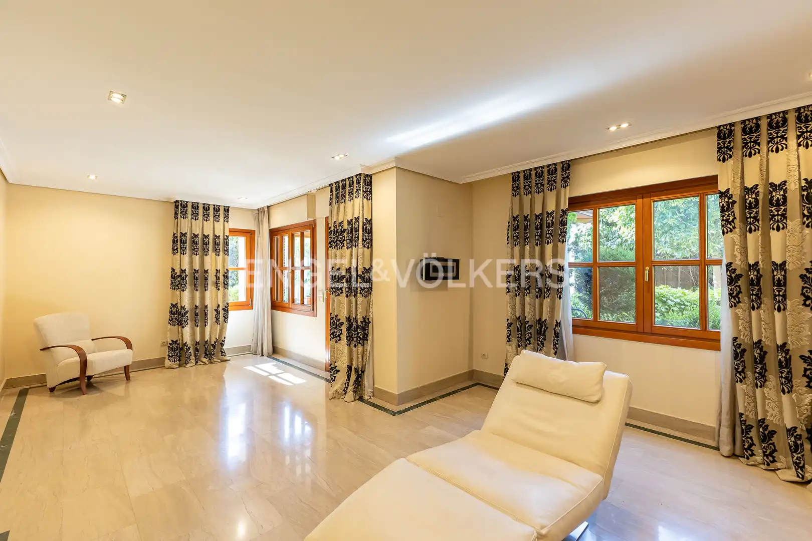 Houses for rent in Encinar de los Reyes