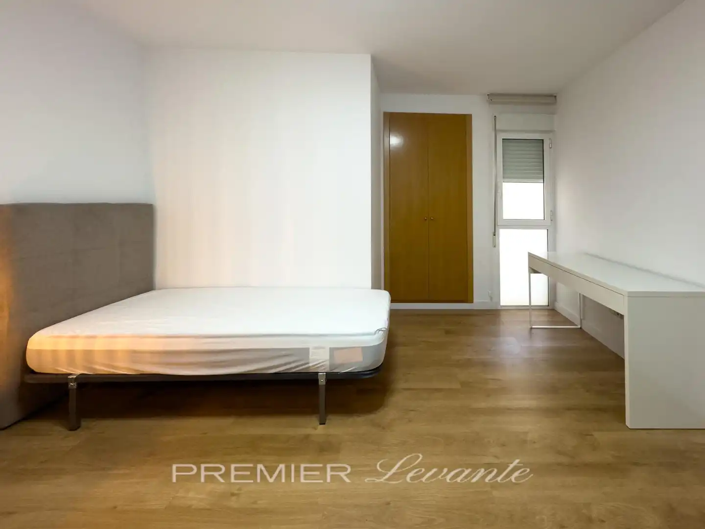 Schlafzimmer von Wohnung zur Miete in Alicante / Alacant mit Klimaanlage, Terrasse und Abstellraum