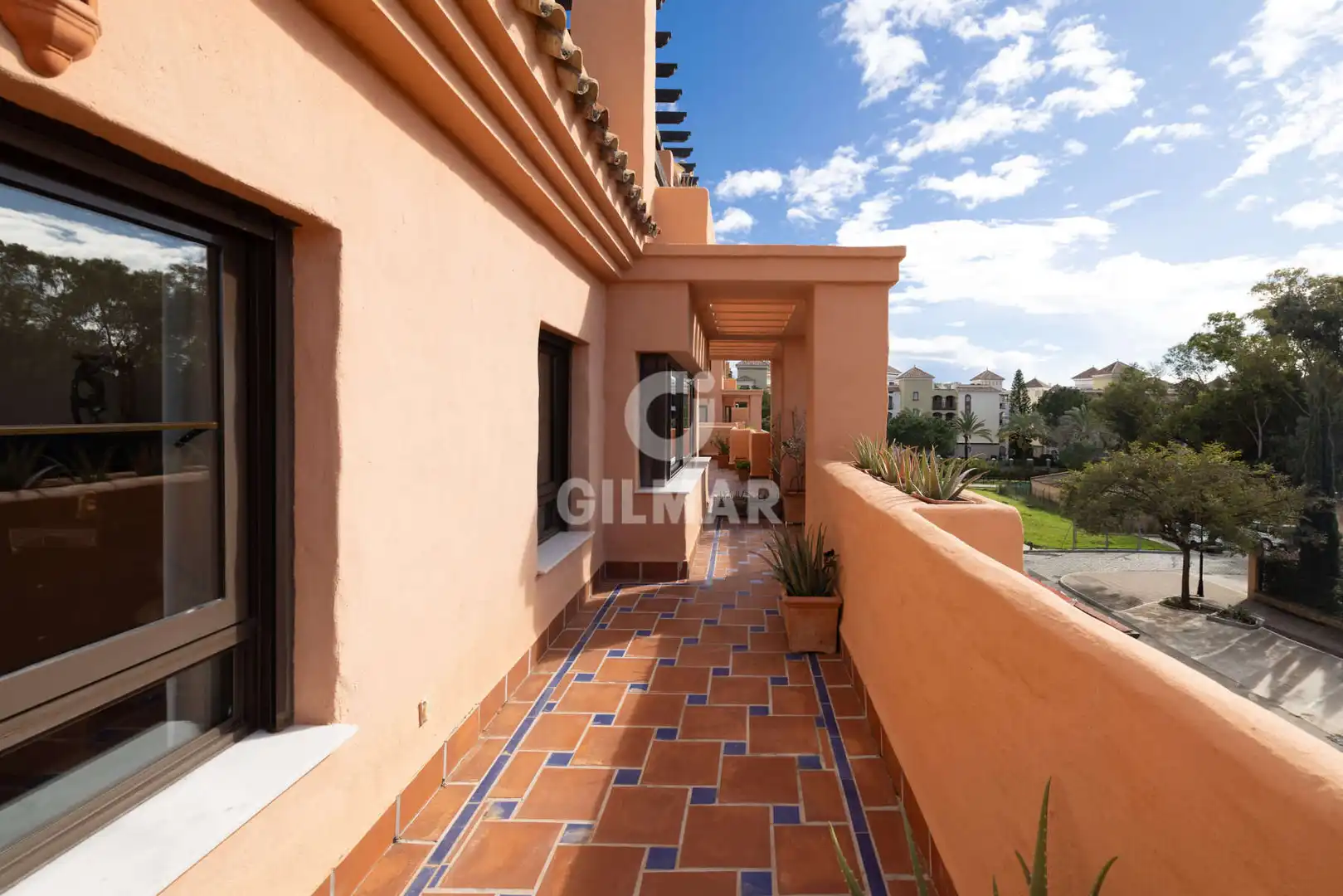 Exterior view of Duplexes for sale in Estepona  with Heating, Private garden and Storage room