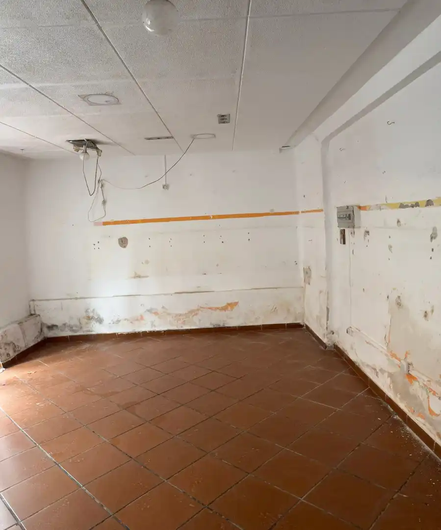 Local comercial en venta en Avenida de la Paz 38, imagen 7