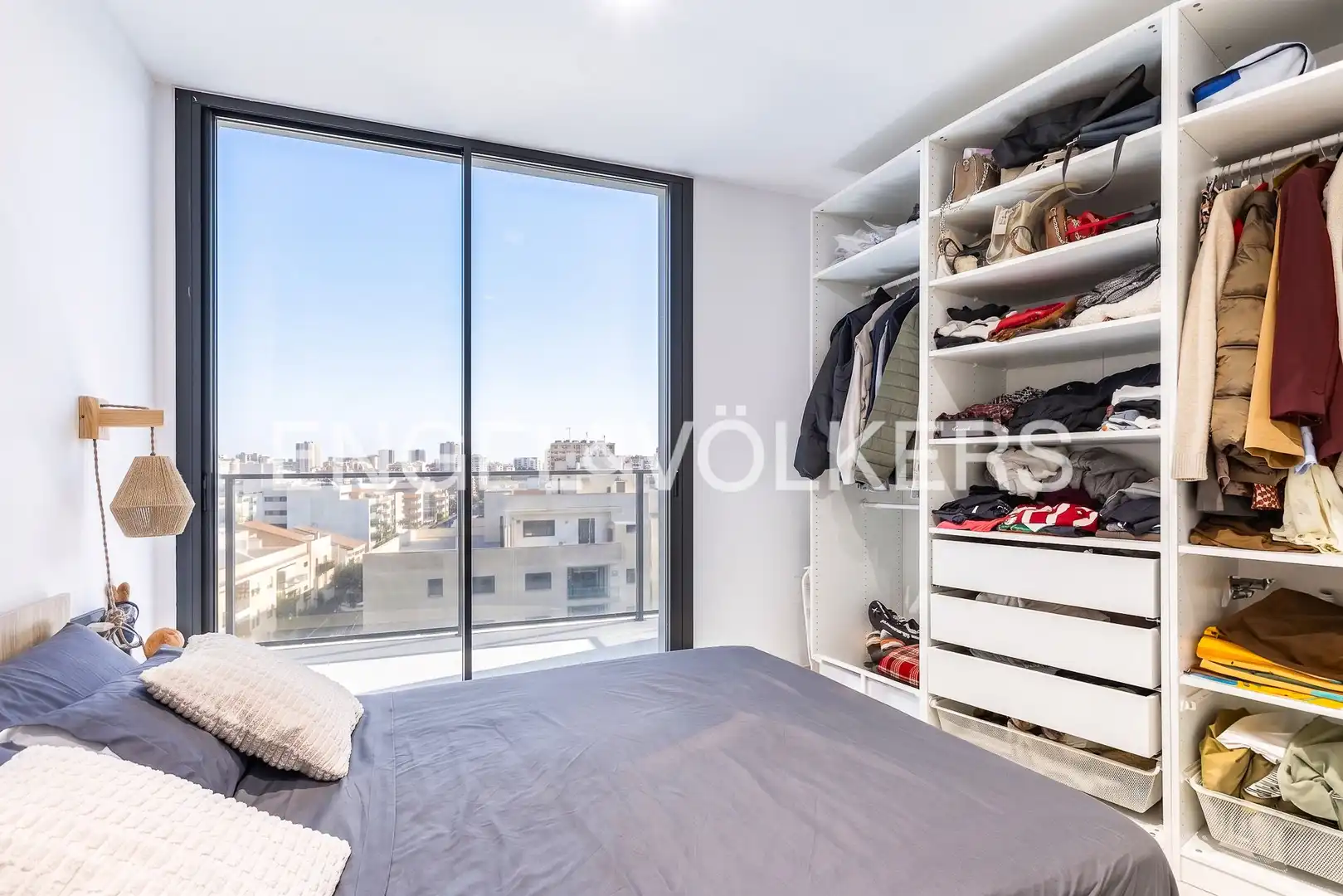 Habitación de Casa adosada en venta en Badalona con Aire acondicionado, Calefacción y Terraza