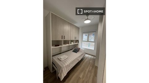 Foto 3 de Piso de alquiler en Padre Jaime - Los Cabos, Sagunto / Sagunt