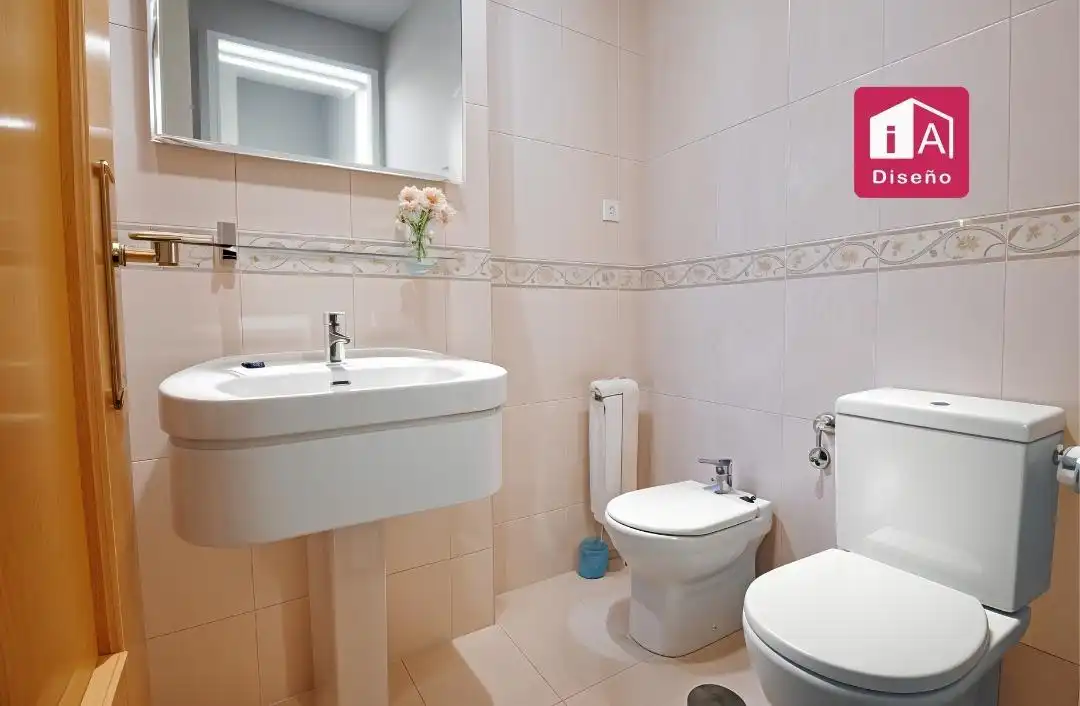 Badezimmer von Wohnung zum Verkauf in Torrejón de Ardoz mit Heizung