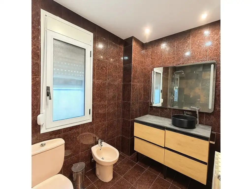 Bathroom of Houses for sale in Cáceres  with Swimming Pool, Oven and Washing machine