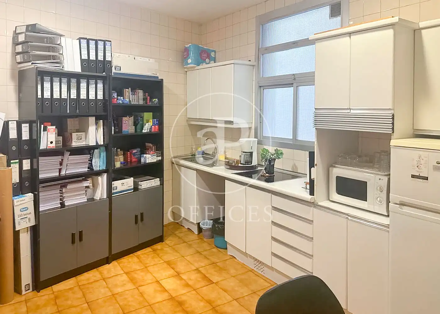 Kitchen of Office for rent in Madrid  with Heating