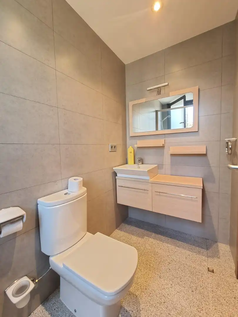 Bany de Casa o xalet en venda en Lloret de Mar amb Jardí privat, Terrassa i Traster