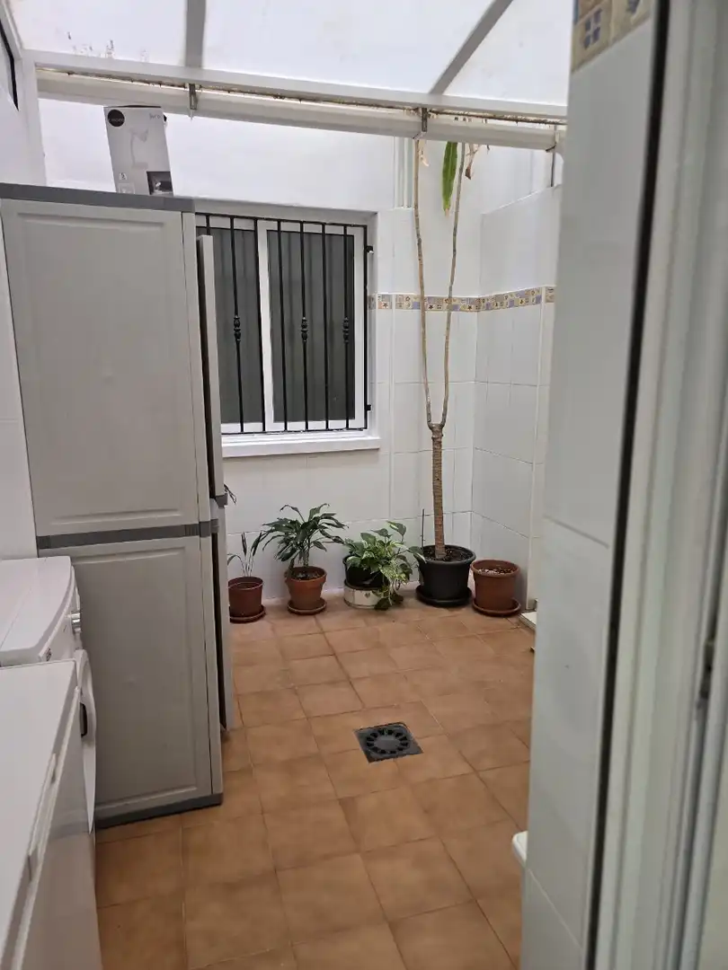 Baño de Piso de alquiler en Torrevieja con Aire acondicionado, Calefacción y Parquet