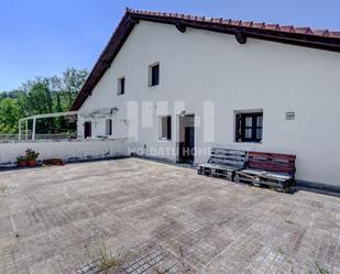 Vista exterior de Casa o xalet en venda en Lesaka amb Jardí privat i Traster