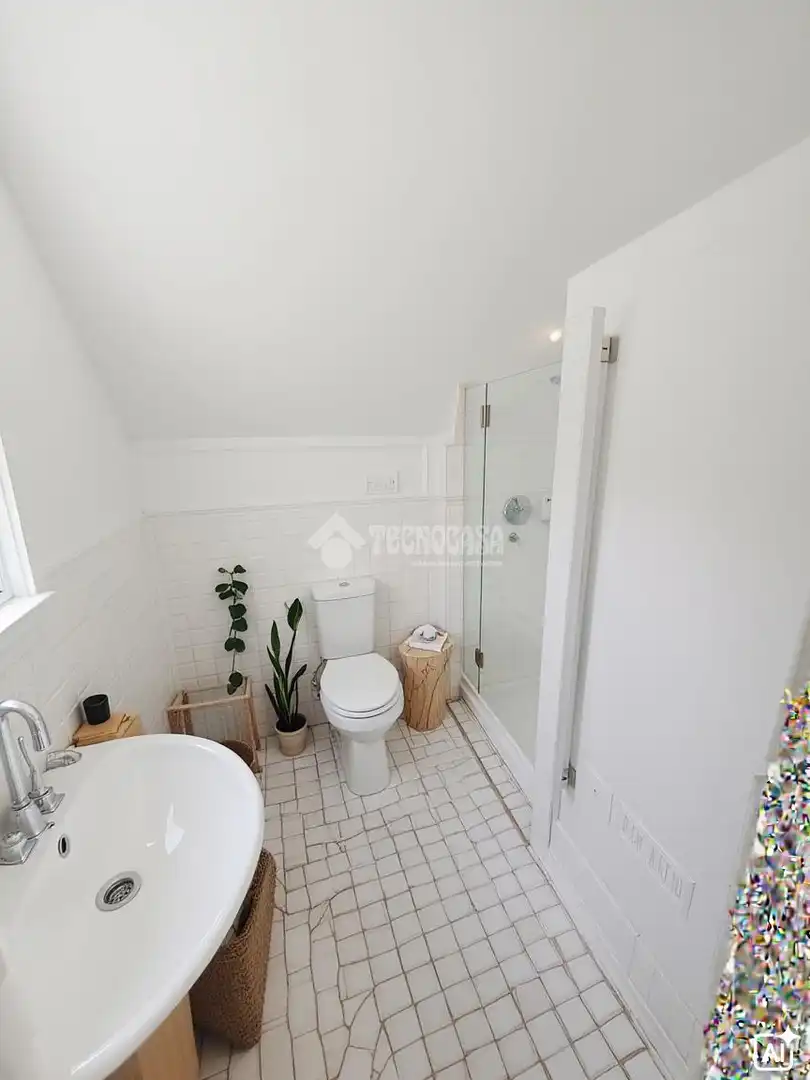 Baño de Casa adosada en venta en Albarreal de Tajo con Aire acondicionado y Jardín privado