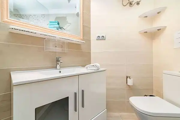 Bathroom of Flat for rent in Las Palmas de Gran Canaria  with Furnished, Oven and Washing machine