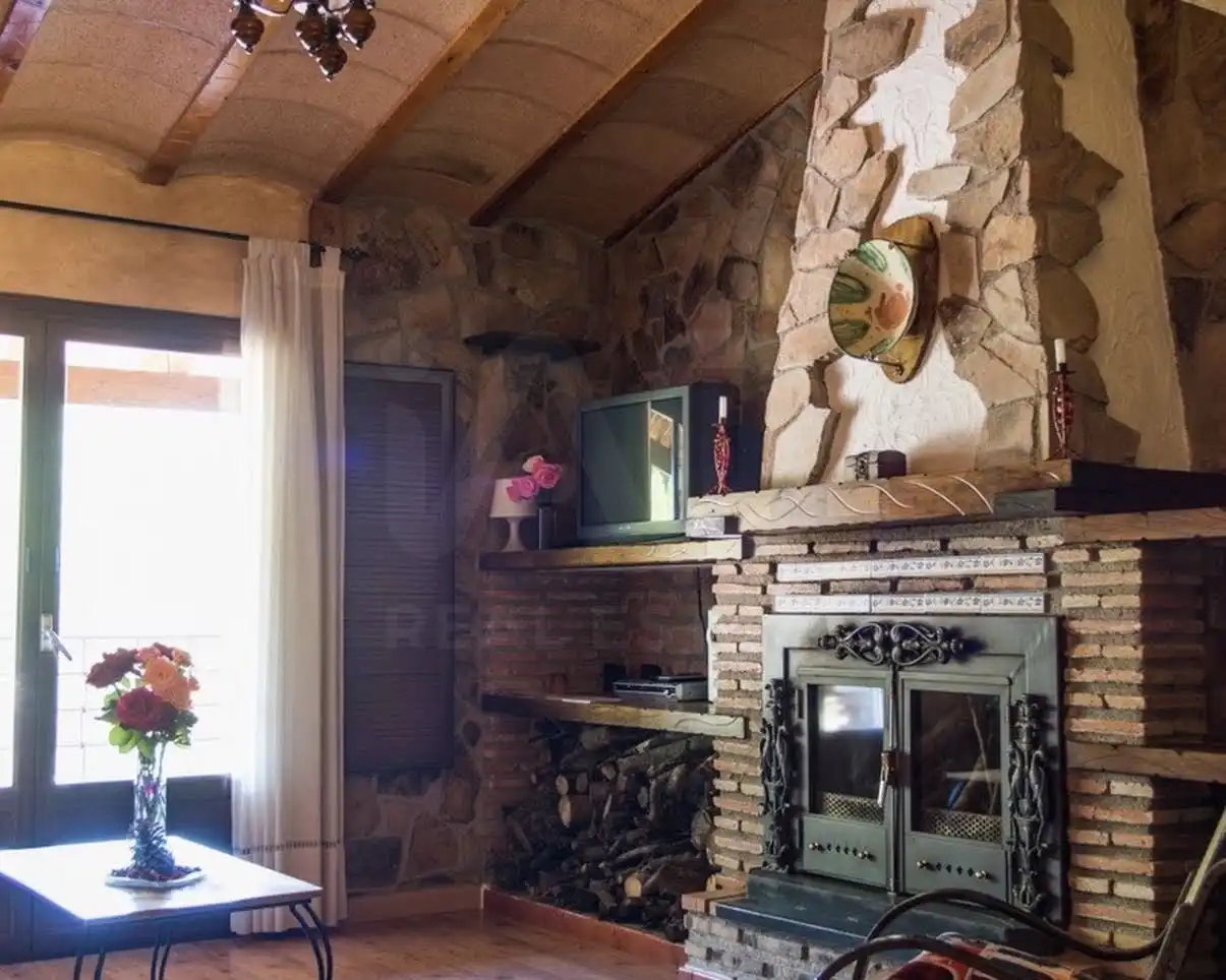 Living room of Country homes for sale in Benatae  with Air Conditioner, Heating and Terrace