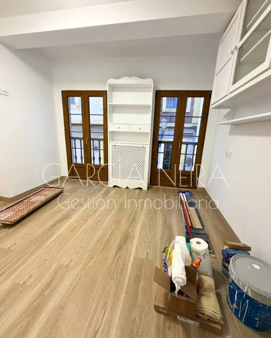 Habitación de Piso en venta en Oviedo  con Calefacción y Amueblado