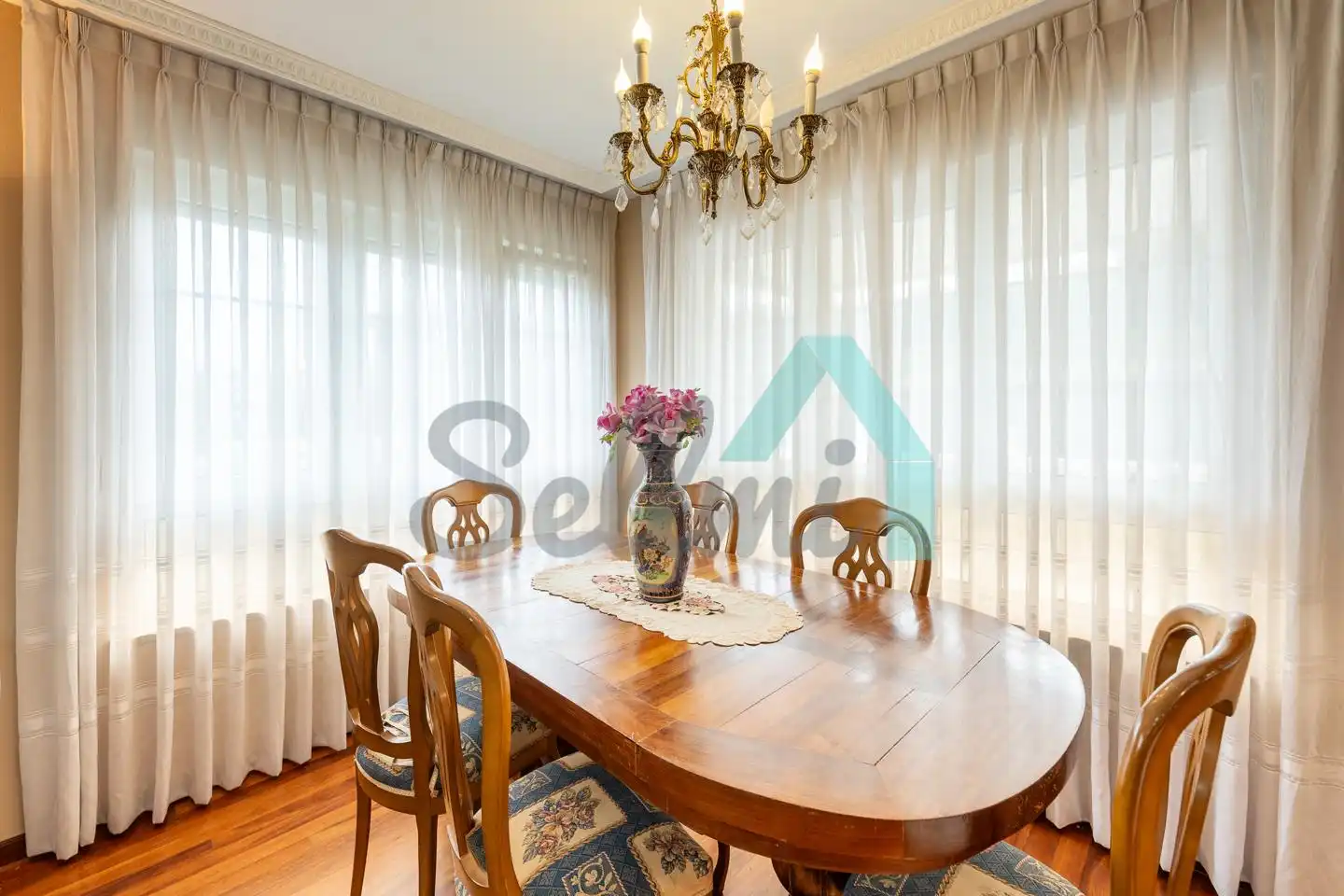 Comedor de Casa adosada en venta en El Franco  con Calefacción, Jardín privado y Parquet