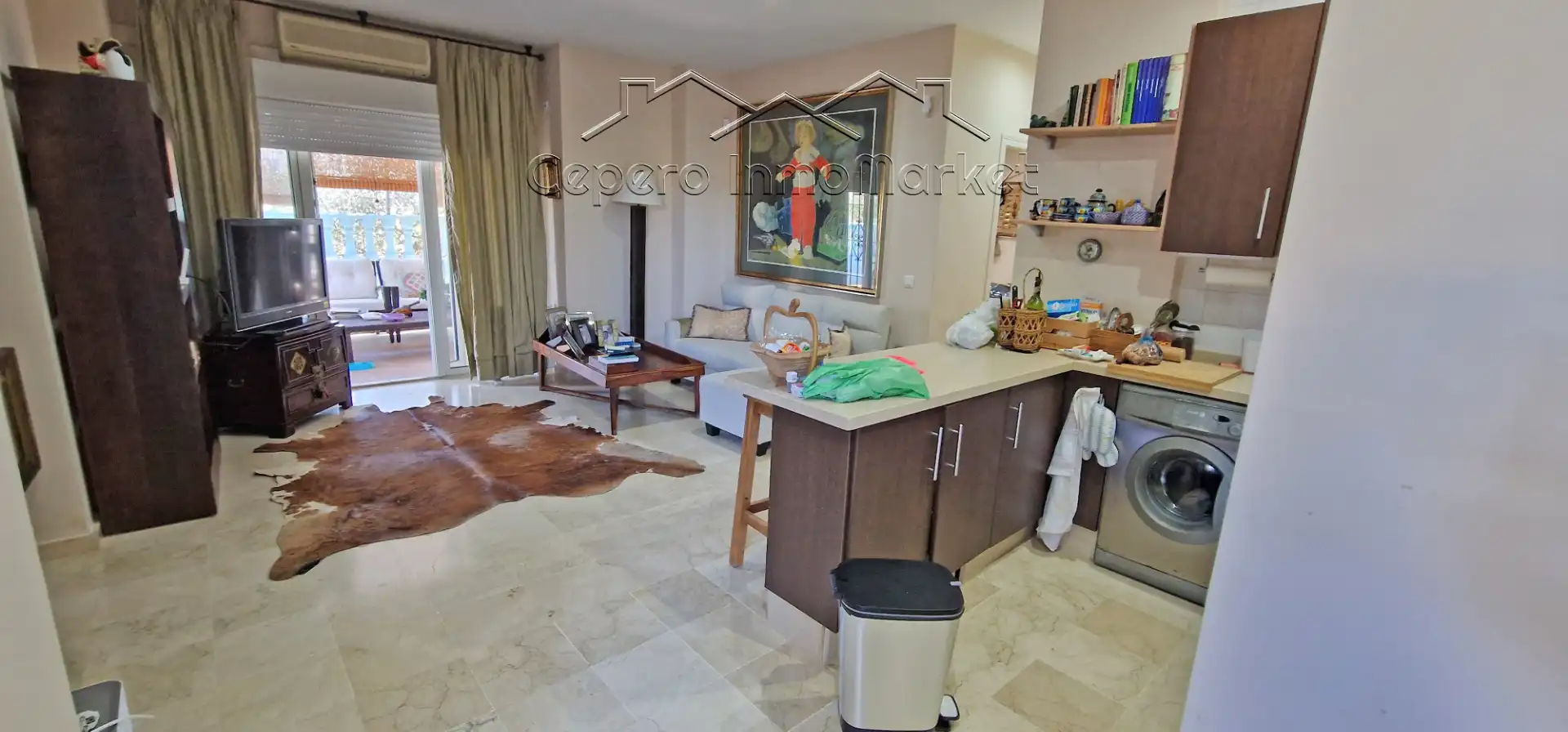 Sala d'estar de Planta baixa en venda en El Puerto de Santa María amb Aire condicionat, Terrassa i Alarma