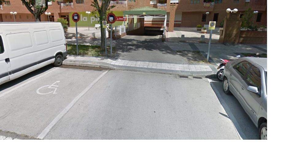 Foto 1 de Garaje de alquiler en Calle Cineasta Carlos Saura, Parque de los Cineastas, Zaragoza