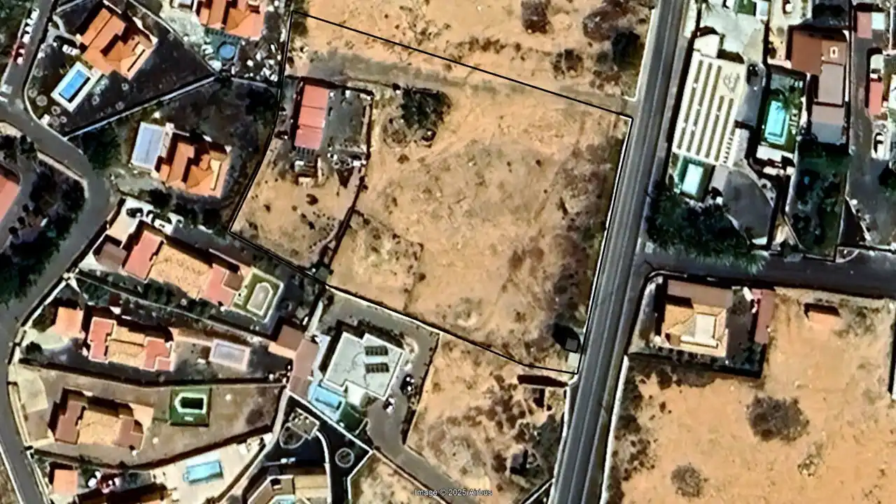 Land for sale in CL Luis de San Pio Herrera , Triquivijate
