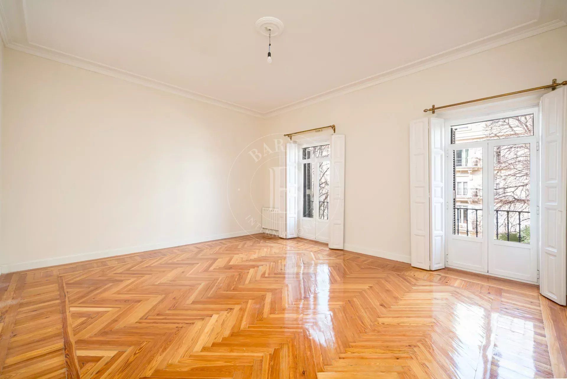 Bedroom of Flat for rent in  Madrid Capital  with Air Conditioner, Heating and Oven