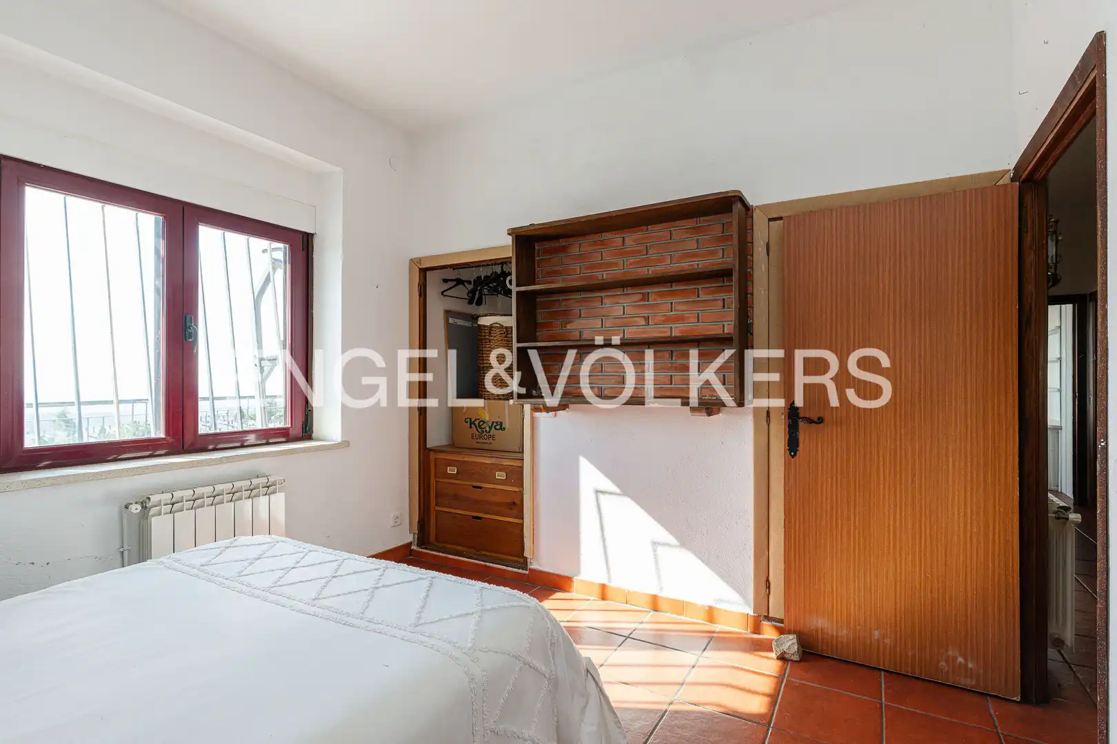 Bedroom of Houses for sale in Hoyo de Manzanares  with Air Conditioner, Heating and Private garden