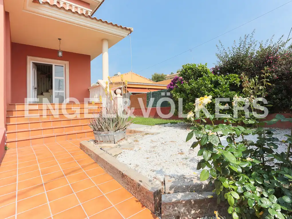 Casa o xalet en venda en Paterna amb Aire condicionat, Calefacció i Jardí privat