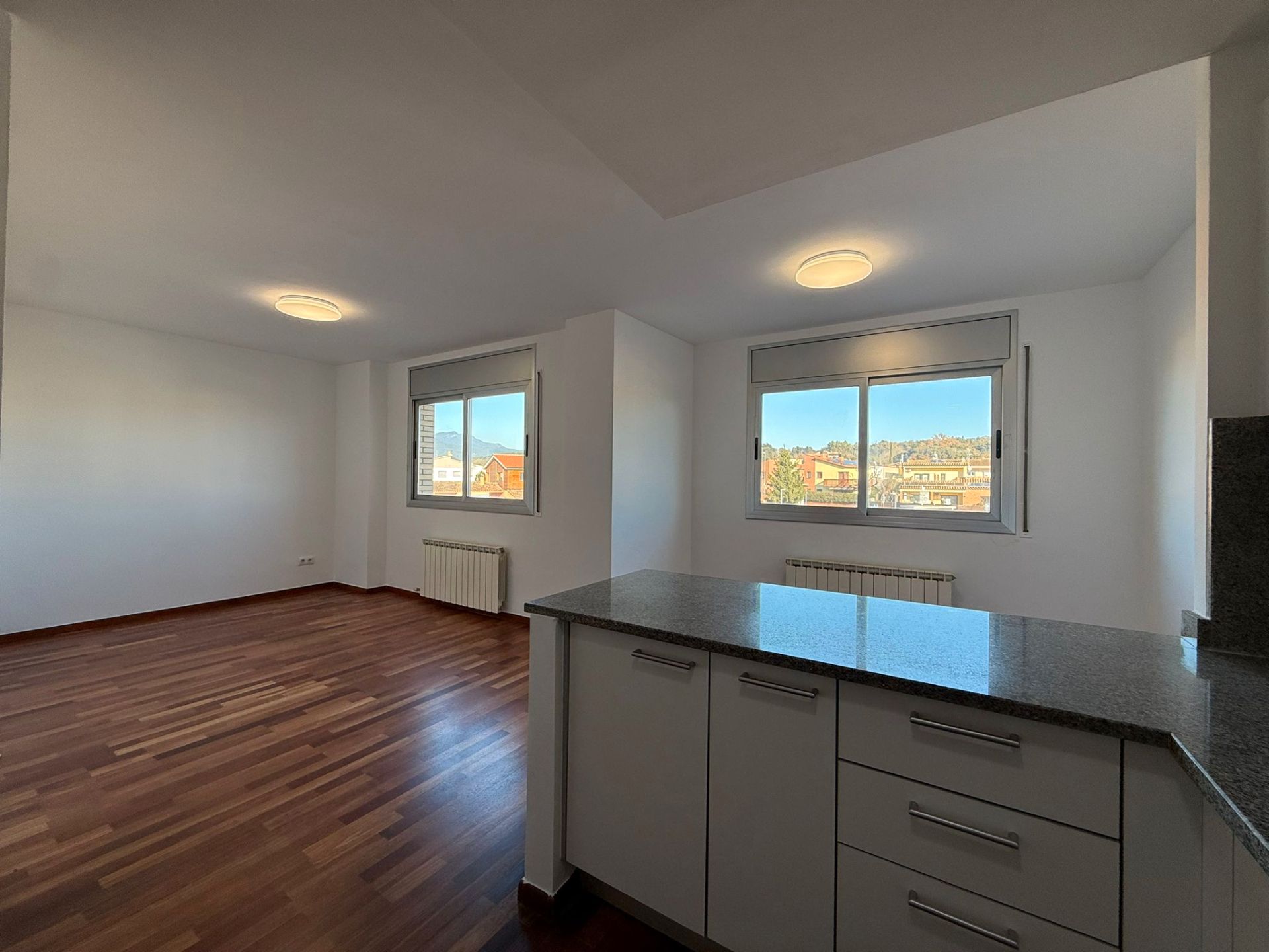 Bedroom of Flat for sale in Girona Capital  with Heating, Parquet flooring and Oven