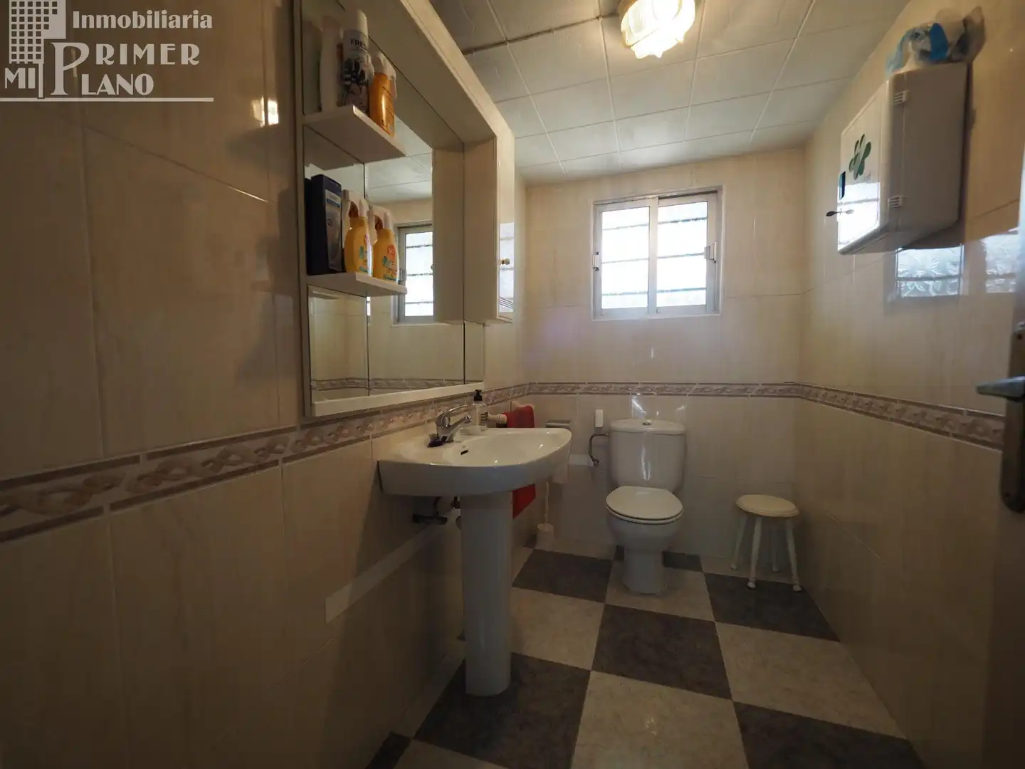 Bathroom of Houses for sale in Argamasilla de Alba  with Swimming Pool