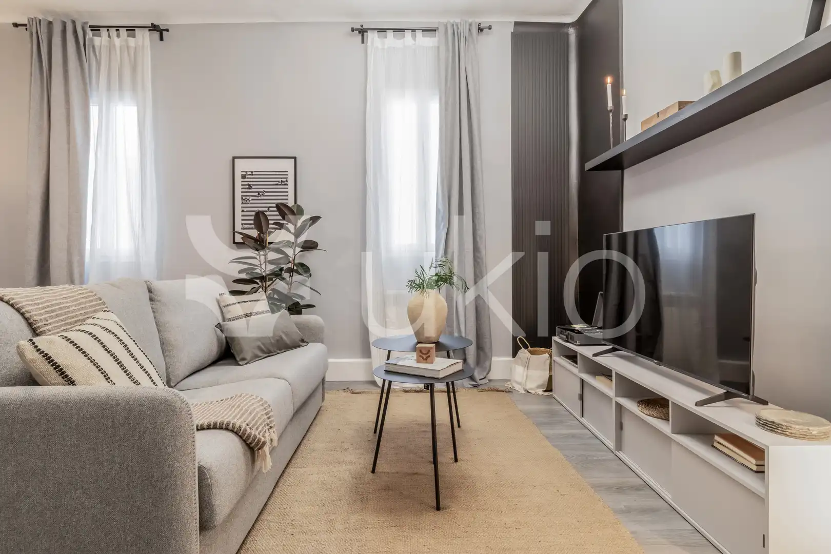 Sala de estar de Apartamento de alquiler en Madrid con Aire acondicionado, Calefacción y Amueblado