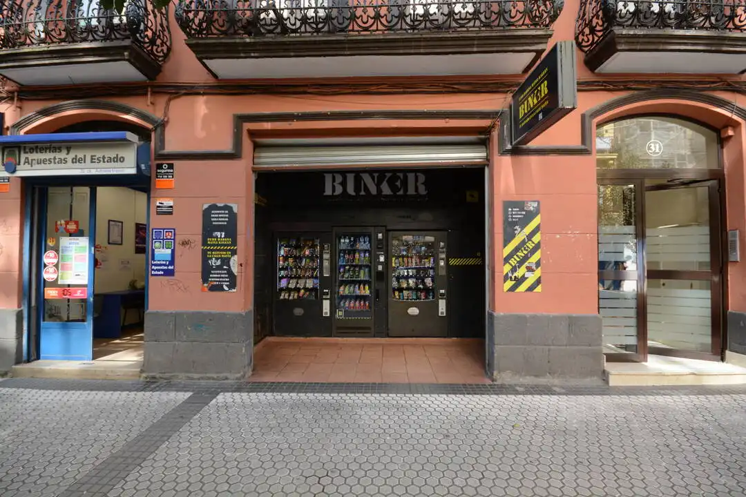 Local en venta en Donostia - San Sebastián  con Amueblado