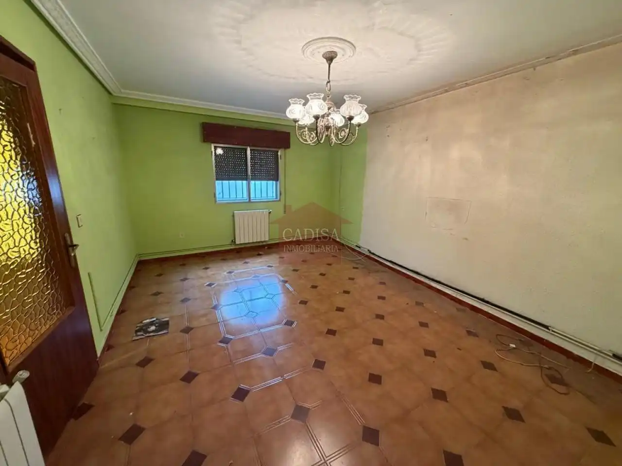 Sala d'estar de Casa o xalet en venda en Carbajosa de la Sagrada amb Calefacció, Jardí privat i Terrassa