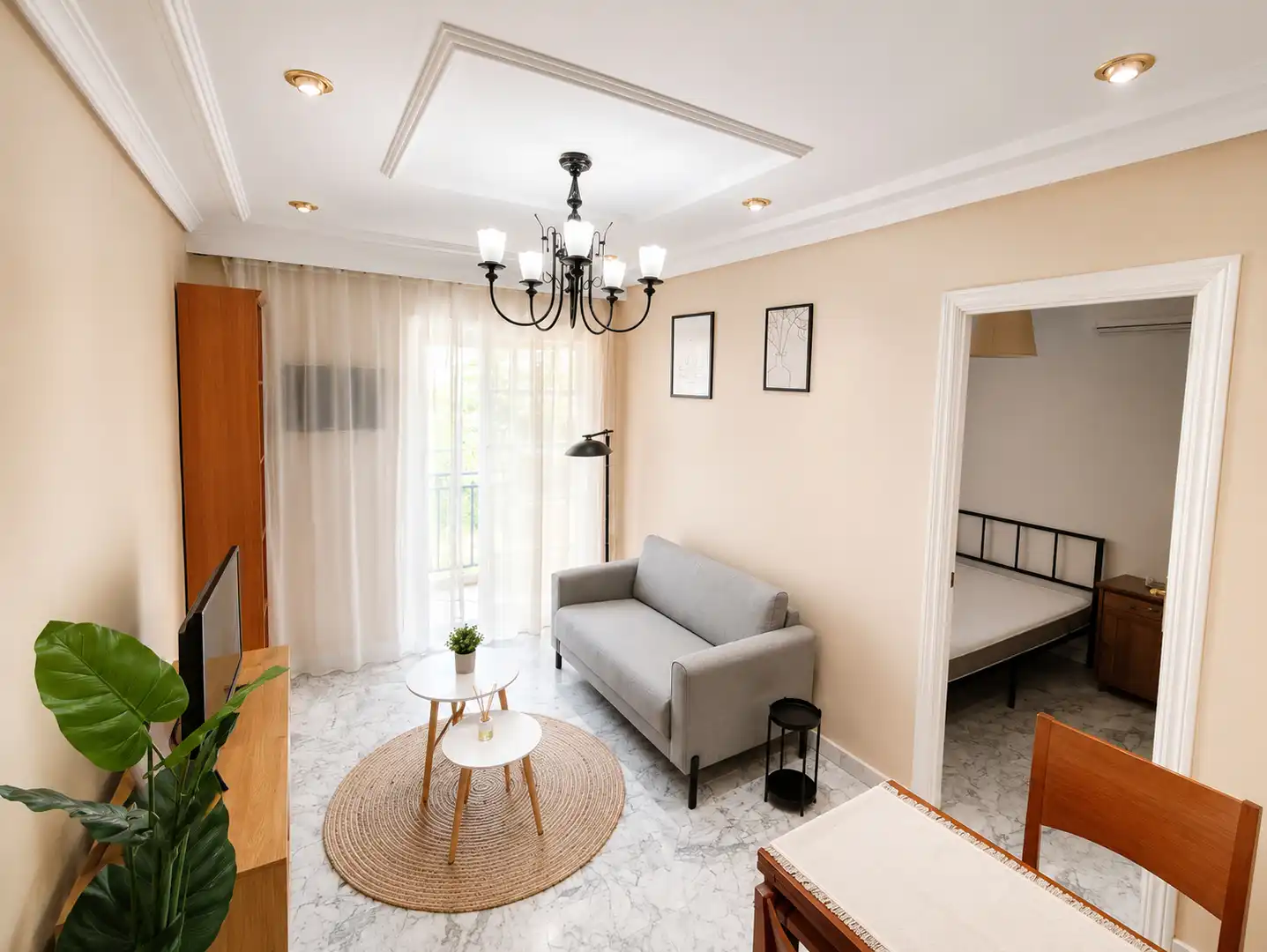 Living room of Flat for rent in Sevilla  with Air Conditioner, Terrace and Furnished
