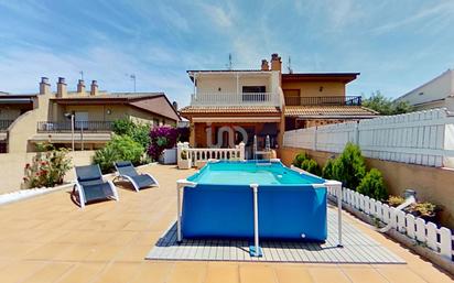 Exterior view of House or chalet for sale in Calafell  with Heating and Terrace