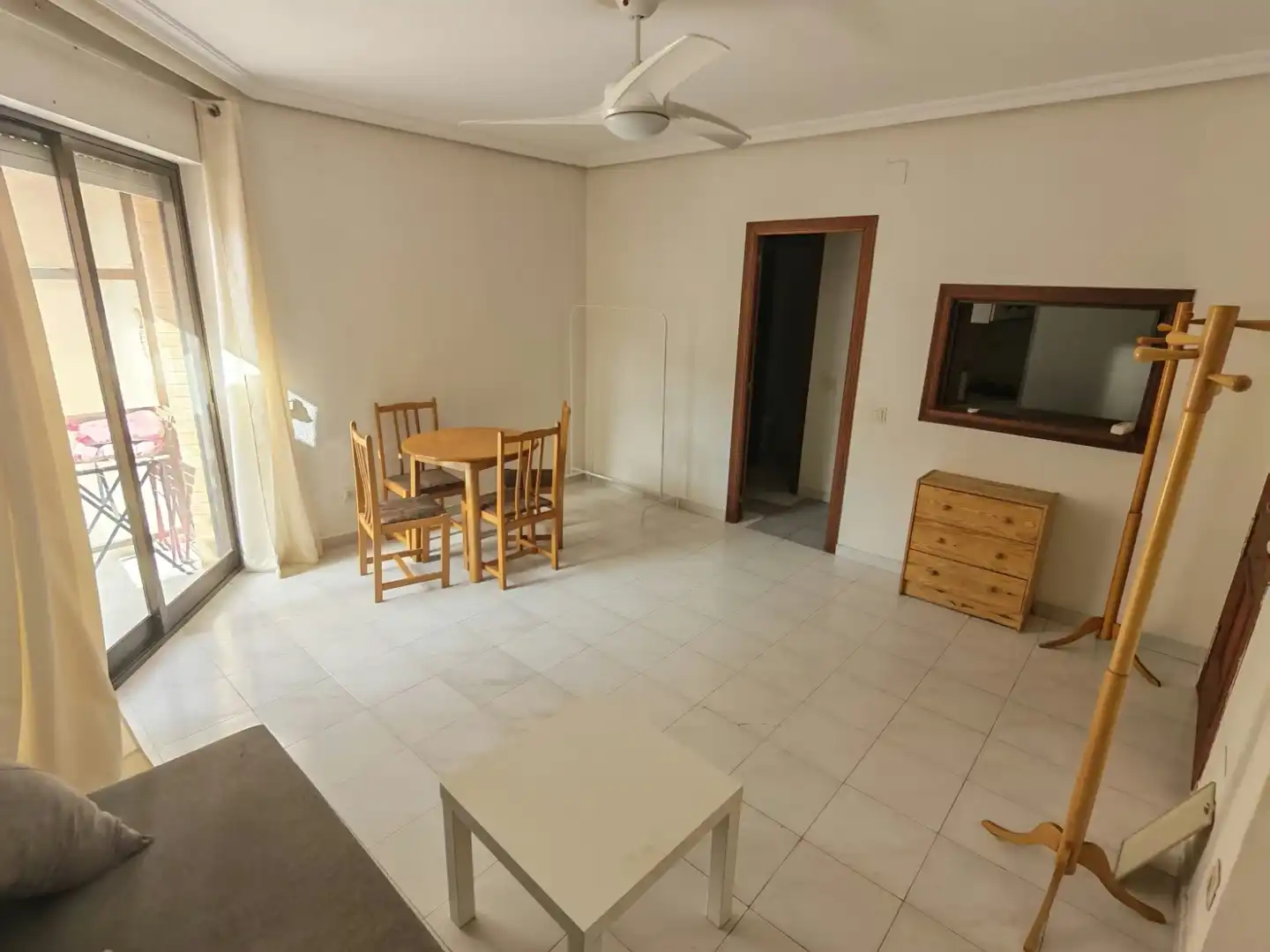 Living room of Study for rent in Centro