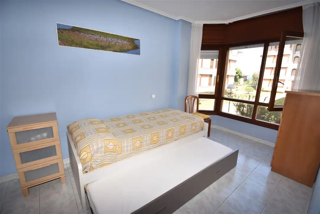 Schlafzimmer von Erdgeschoss zur Miete in Noja mit Terrasse, Möbliert und Gemeinschaftspool