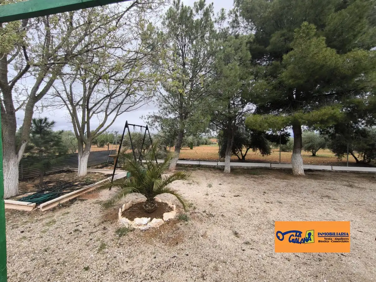 Chalet en venta en Valdepeñas, imagen 2
