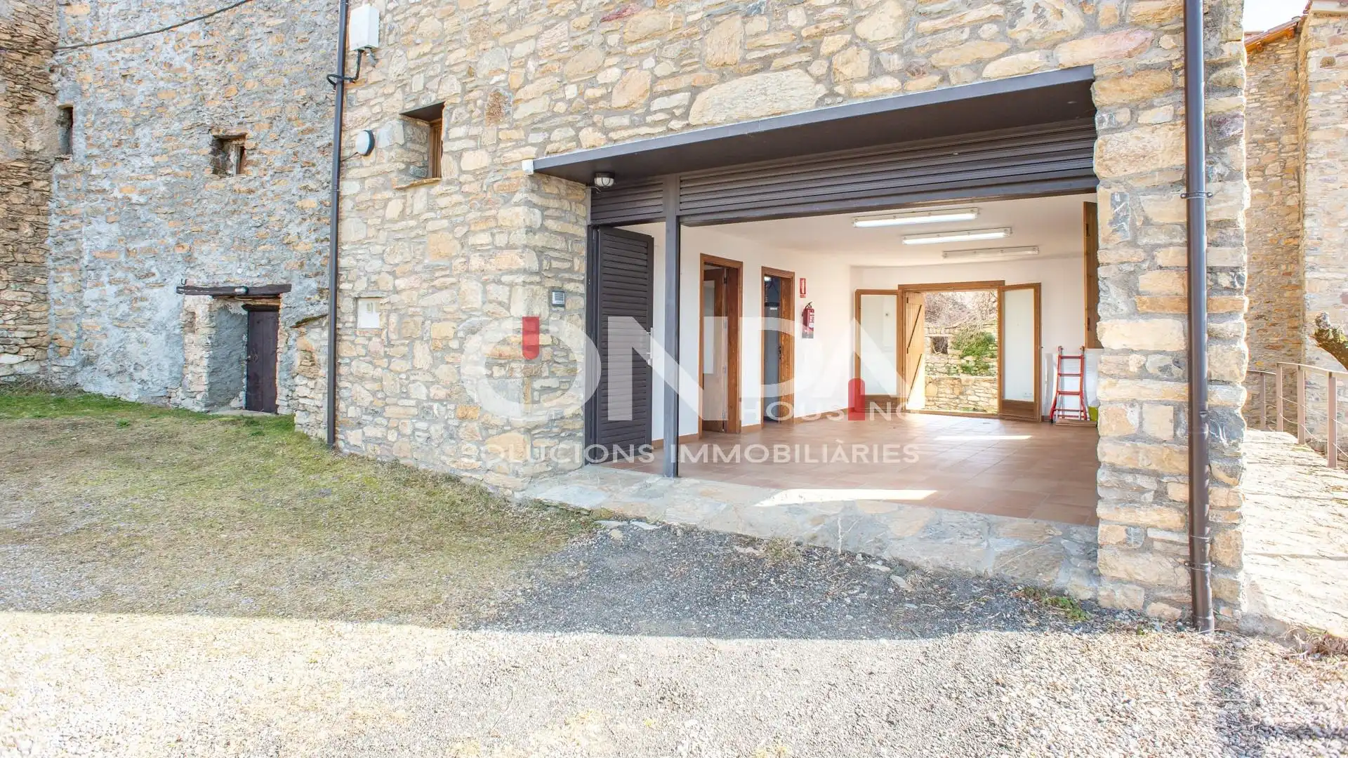 Exterior view of Houses for sale in El Pont de Suert  with Heating, Private garden and Furnished