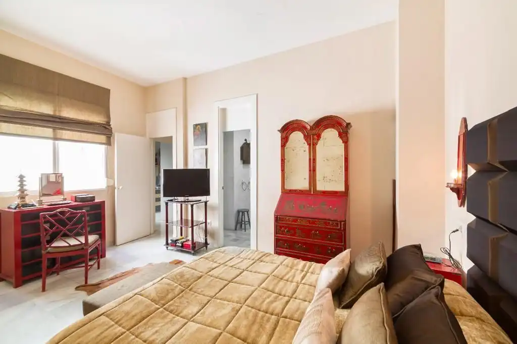 Dormitori de Casa o xalet de lloguer en Algeciras amb Aire condicionat i Moblat