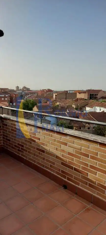 Dúplex amb ascensor en venda a Valencia de Don Juan, imagen 6