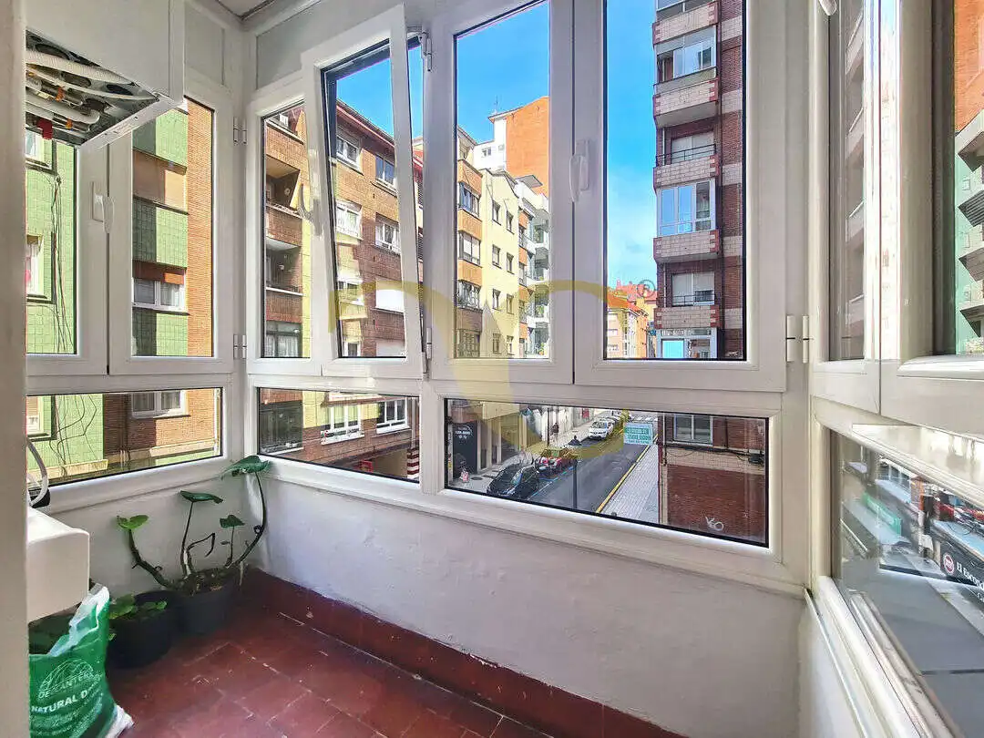 Terrasse von Wohnung zum Verkauf in Gijón  mit Heizung und Möbliert