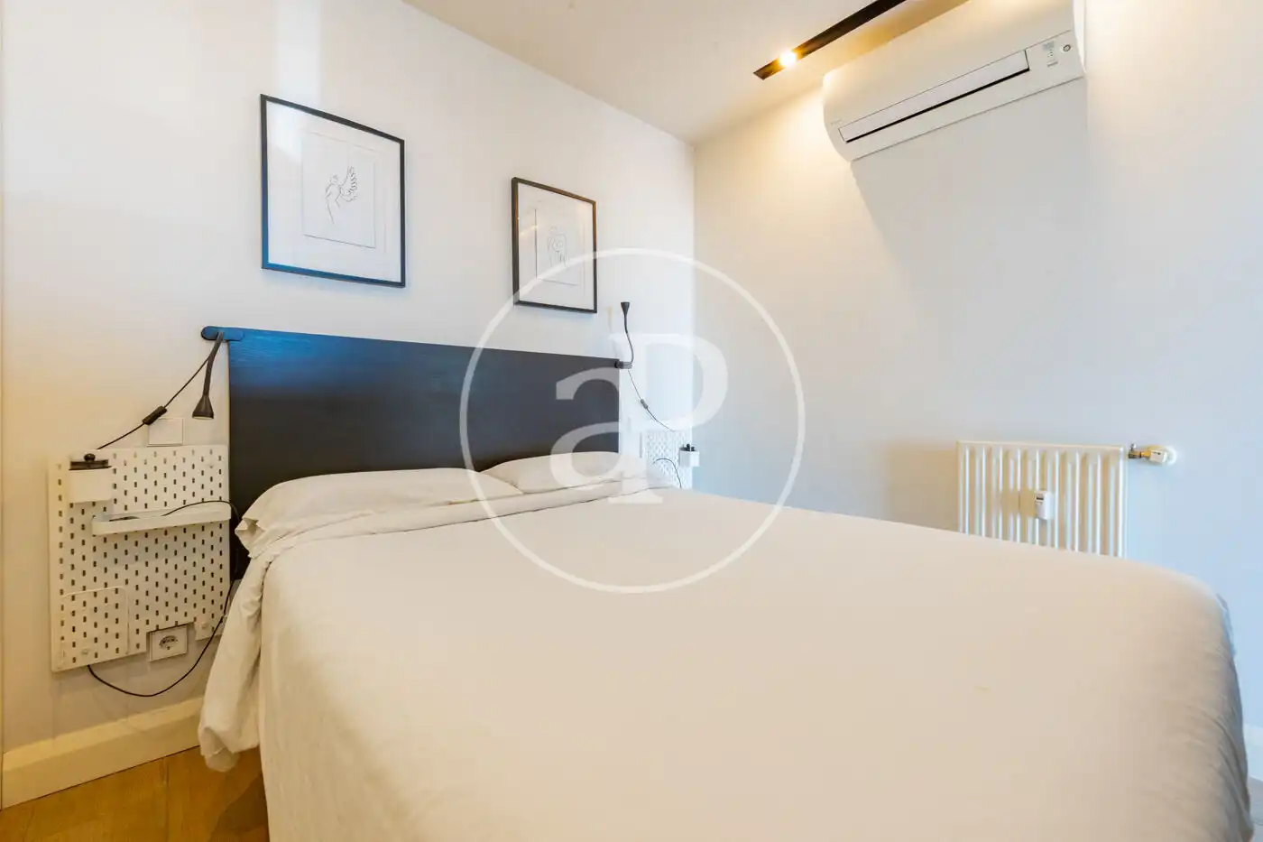 Schlafzimmer von Wohnung zur Miete in Madrid mit Klimaanlage, Heizung und Möbliert