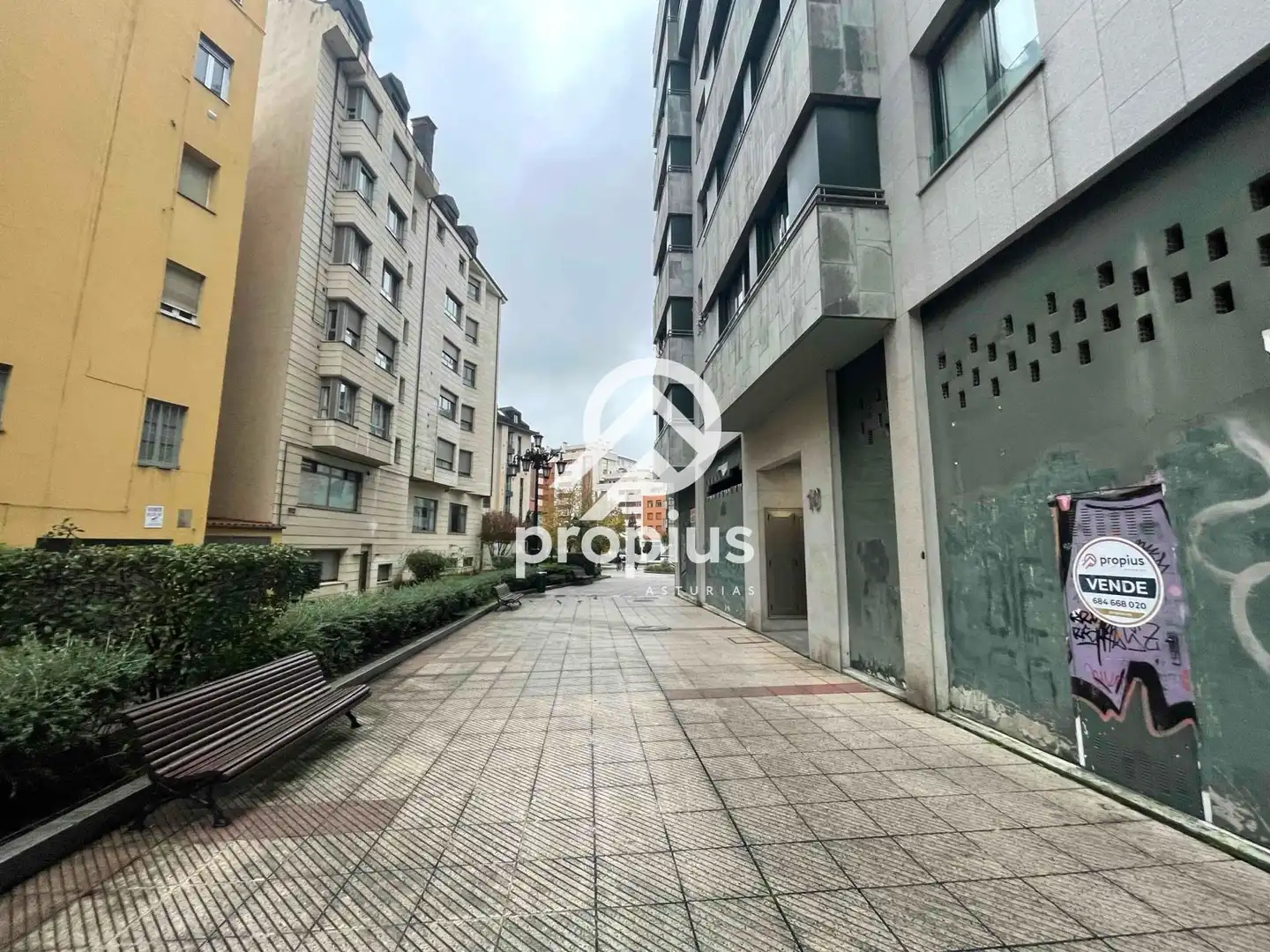 Local comercial en venda a Javier Grossi, imagen 3
