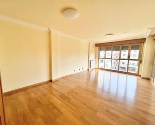 Living room of Flat to rent in  Logroño  with Air Conditioner, Terrace and Swimming Pool