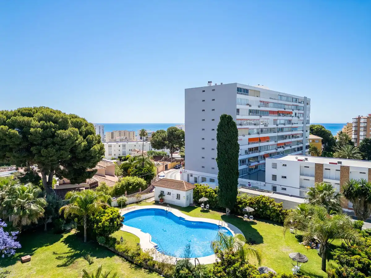 Schlafzimmer von Wohnung zum Verkauf in Benalmádena mit Klimaanlage und Gemeinschaftspool