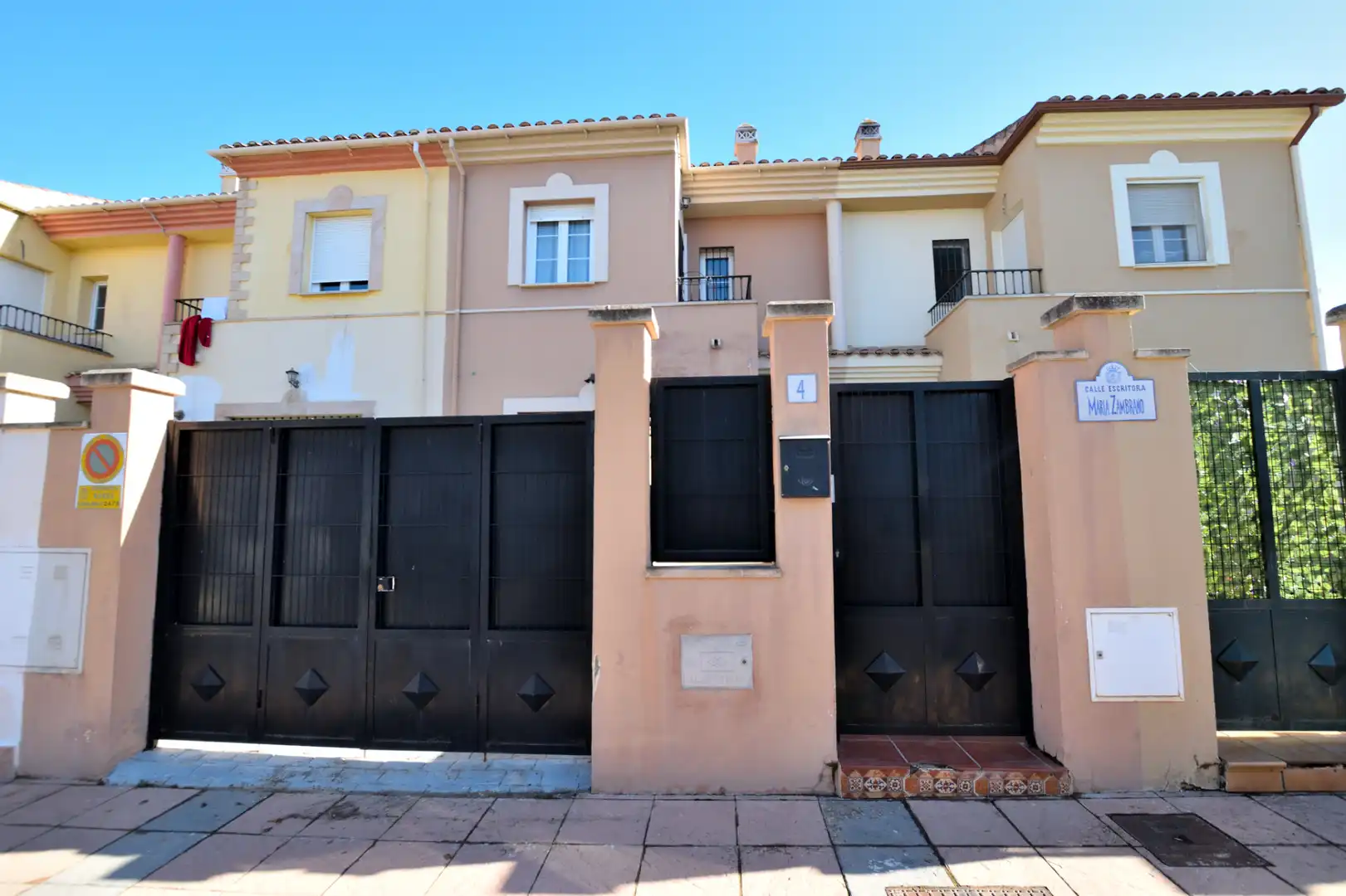 Adosado con terraza en venta en Calle Escritora María Zambrano 4