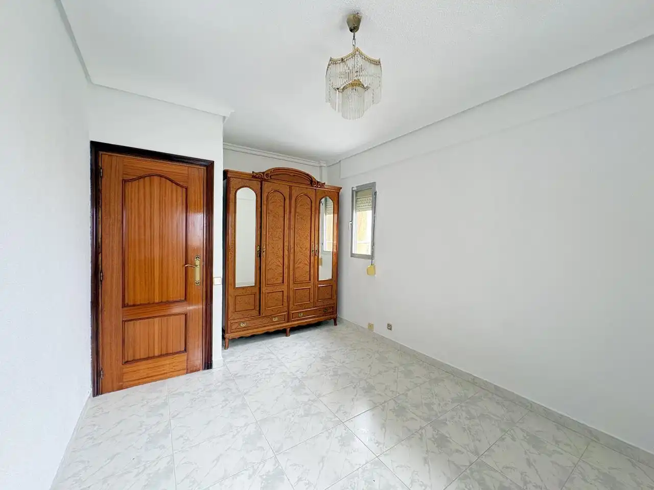 Schlafzimmer von Wohnung zur Miete in Madrid mit Klimaanlage, Heizung und Abstellraum