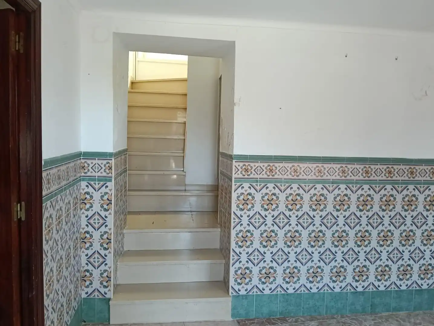 Casa adosada en venta en Constantina
