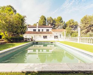 Jardí de Finca rústica en venda en Corbera de Llobregat amb Terrassa, Piscina i Balcó